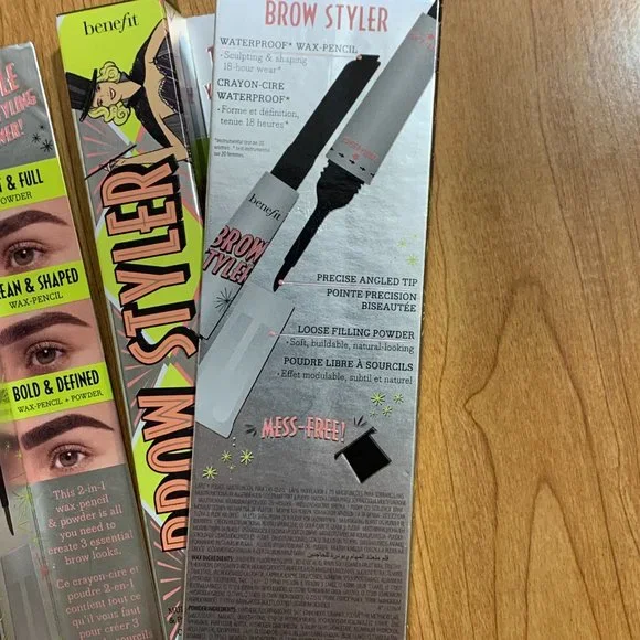 Benefit Brow Styler - Picture 2 of 3